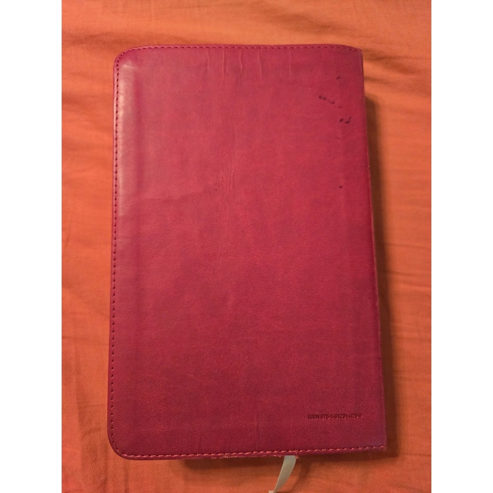 The Message Bible Eugene Peterson Raspberry Blossom Leather-Look 9781612914299 - Picture 2 of 4